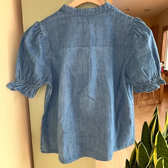 johnnie-O Natalia Chambray Blue 100% Cotton Puff Sleeve Button Blouse Small NWT - Picture 2 of 13